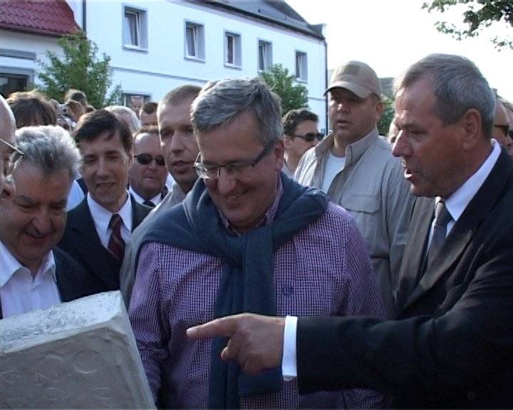 l_komorowski_w_lebie_i_klukach_net12.jpg